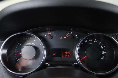 Imagen 13 de 25 de Peugeot 5008 Allure Tiptronic 2017