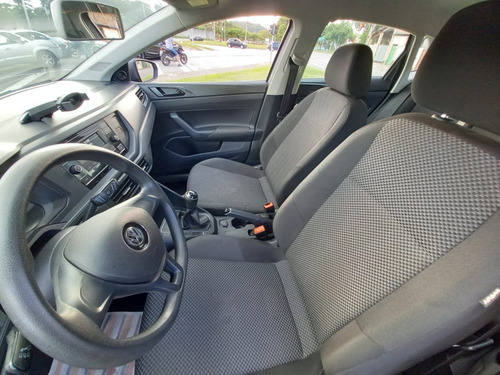 Imagem 6 de 12 de Vw