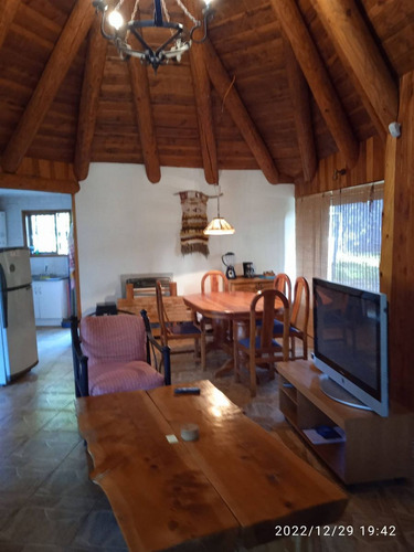 Casa En Arriendo De 3 Dorm. En Pucón