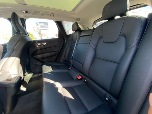 Imagen 9 de 15 de Volvo Xc60 2019 2.0 T5 Momentum At