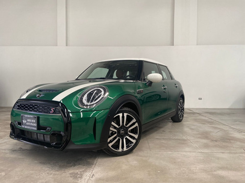 Imagen 4 de 15 de Mini Cooper 2022 Classic 5 Puertas At