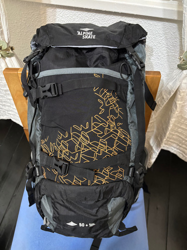 Mochila Alpina Skate 60 Lt - Excelente Estado Negro (Usado)