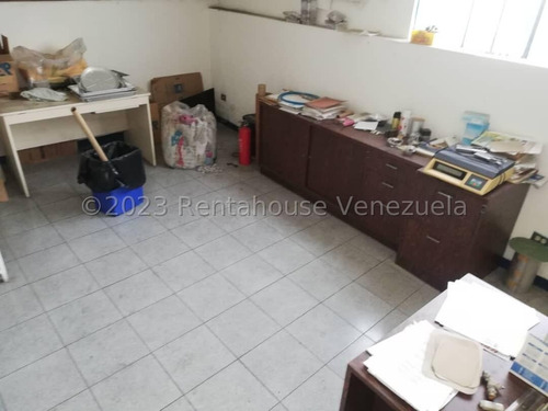 Galpón Industrial De Doble Altura En Venta En Catia Calle Privada