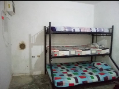 Imagen 7 de 9 de Alquiler De Casa Frente A La Playa La Guaira