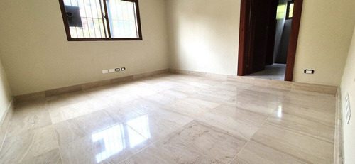 Espacio Corporativo Clave En El Corazón De Santo Domingo