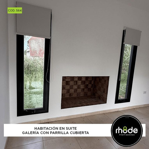 Casa Sobre Esquina Con Dos Habitaciones En Costa Del Este - Calle Los Pinos E/ Malvones Y Madreselva