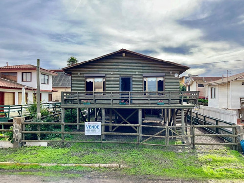 En Venta Casa Amoblada En Los Molles Con Excelente Ubicación
