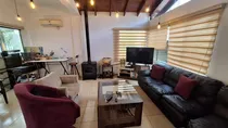 Comprar Vendo Casa Amoblada Con Piscina En El Centro De Encarnación: 4 Habitaciones Y 4 Baños