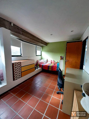 Imagen 26 de 30 de Casa En Venta 2 Dormitorios 2 Baños 2 Cocheras 246 Mts 2 Y Terreno 700 Mts 2 Totales - City Bell
