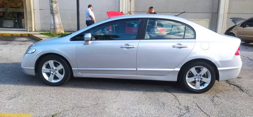 Imagen 7 de 15 de Honda Civic Emotion Automatico