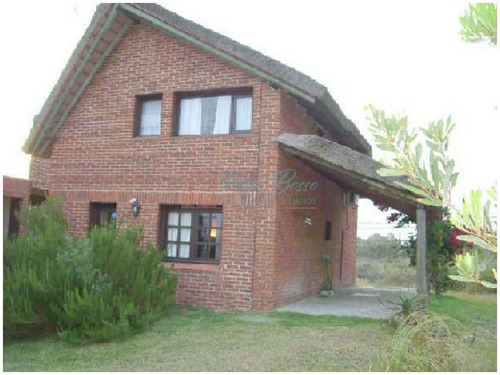 Imagen 3 de 23 de Casa A La Venta En El Chorro.