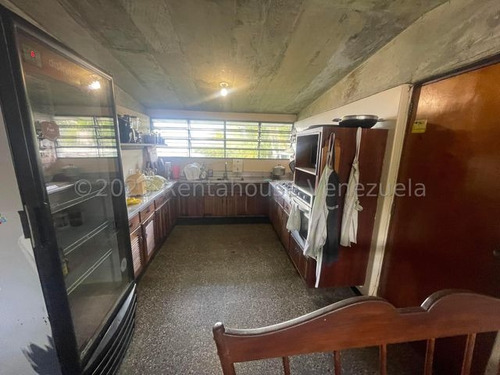 Acogedora Casa En Venta En Alto Hatillo. Negociable