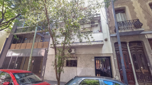 Venta Departamento De Tres Ambientes En Flores