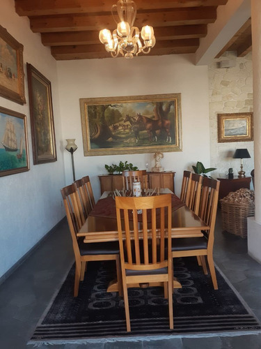 Preciosa Residencia En Misión San Jerónimo, Doble Altura, Jardín, 300 M2