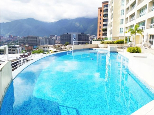 Hermoso Ph En Venta En Lomas De Las Mercedes 244m2 3h+s/4b+s/4p