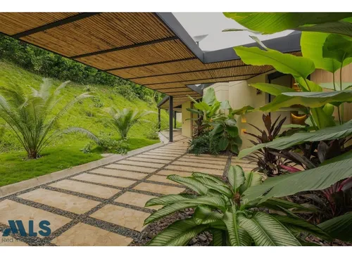 Vida De Lujo O Inversión: Tu Oasis En San Jeróni...(mls#252382)