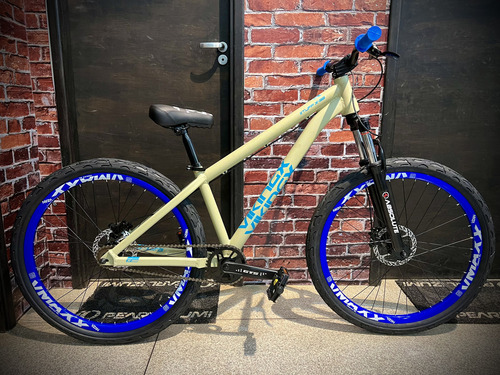 Bicicleta Vikingx Aro 26 21v Freio Disco Hidraulico Tuff 38 Cor Oliva Claro Aro Azul Tamanho Do Quadro 13.5