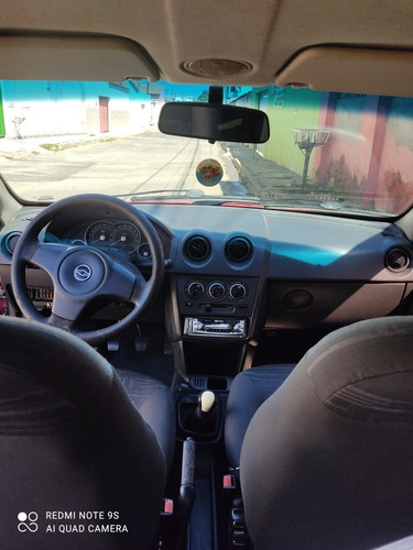 Imagem 8 de 10 de Chevrolet Prisma