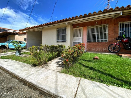 Imagen 25 de 30 de Casa En Venta Al Este De Barquisimeto Urbanización Cerrada Con Vigilancia Privada.gabriela C. #23-6871