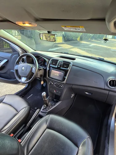 Renault Logan 1.6 Privilege / Intens