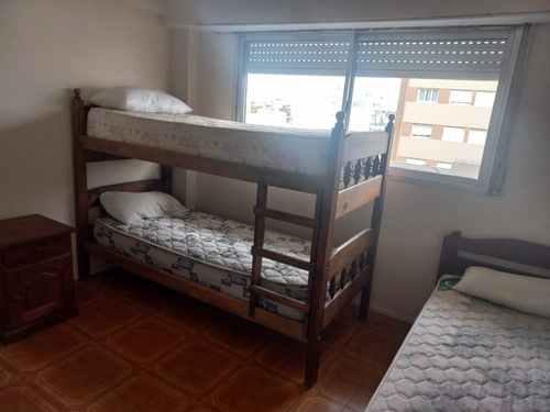 Departamento 3 Amb A La Calle Zona La Perla Plaza España Con Balcon Mar Del Plata