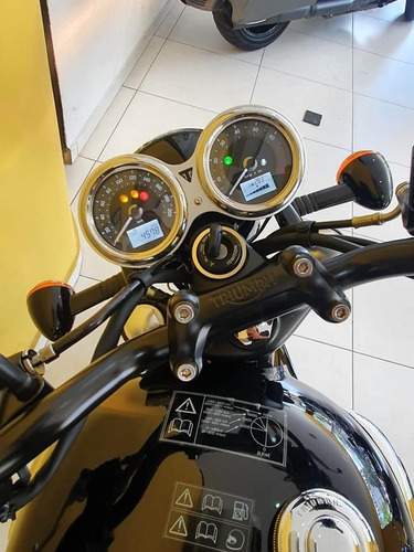 Triumph Bonneville T100 Black - 2020 - Equipada