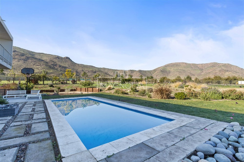 Casa En Venta De 4d/5b Las Brisas
