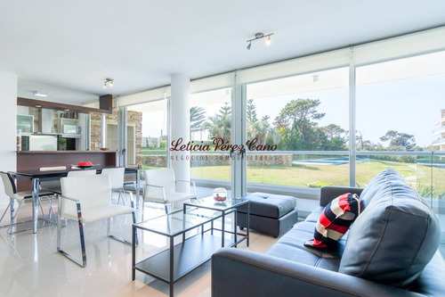 Imagen 12 de 29 de Venta Apartamento En Playa Brava A Pasos Del Mar 2 Dormitorios