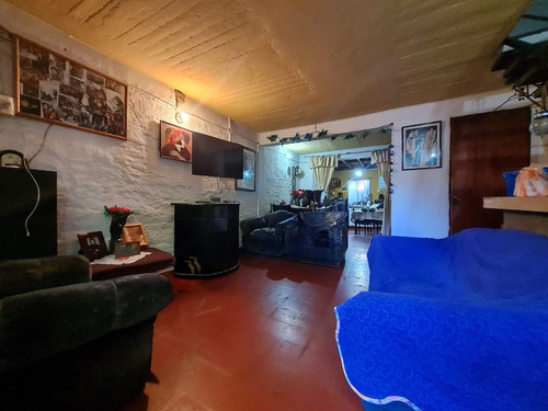 Casa En Conchalí / Excelente Ubicación Y Conectividad
