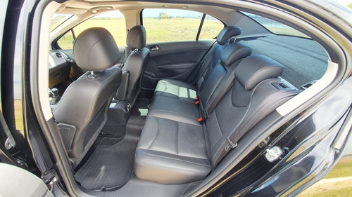 Peugeot 408 2.0 Feline 2013