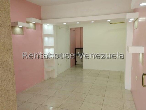 Maritza Lucena Alquila Local Comercial A Pie De Calle Al Este De Barquisimeto, Ideal Para Establecer Cualquier Negocio, Alto Tráfico Vehicular Y Peatonal, Vigilancia 24/7.