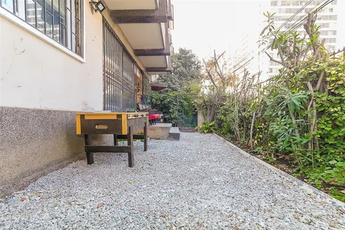 Departamento En Venta De 2 Dorm. En Providencia