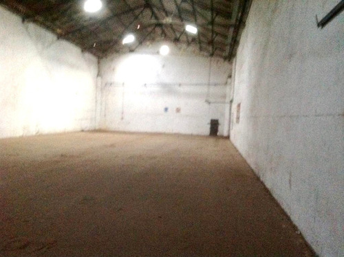 Imagen 1 de 4 de Excelente Galpón 2200m2 En Flandria Luján