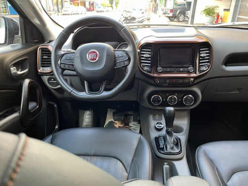 Imagem 14 de 15 de Fiat Toro Volcano 2.0 Cinza 2021
