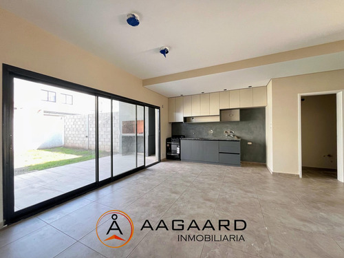 Rincones De Manantiales - Manantiales Ii - Duplex De 2 Dormitorios 2 Baños A Estrenar En Venta