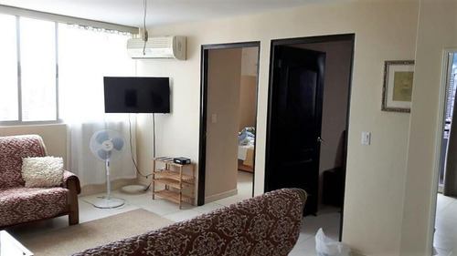 Venta De Apartamento Amoblado En Ph Montemar 21-281