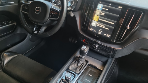 Volvo XC60 2.0 T5 R-design AWD