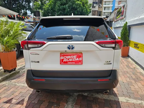 Toyota RAV4 2.5 Xle Hev 4X4 Cvt