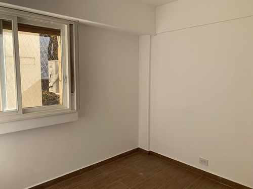 Departamento 3 Ambientes-venta-flores -reciclado A Nuevo-
