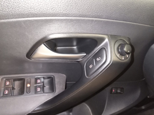 Volkswagen Polo Comfortline 1.6 16v Tip 4p