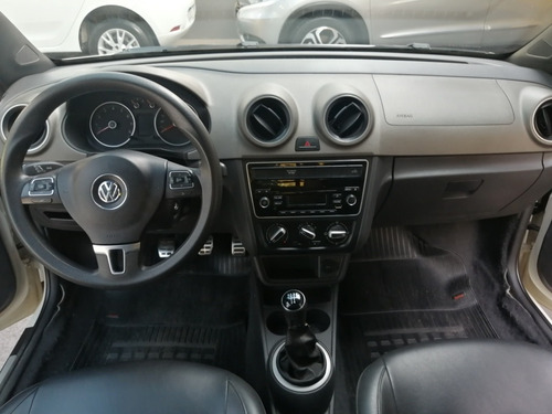Imagem 9 de 12 de Volkswagen Saveiro Ce Cross 1.6 Flex 2014