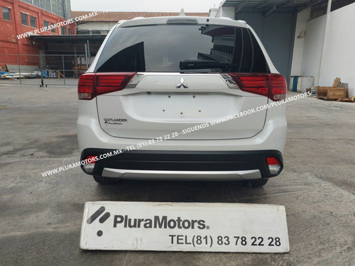 Imagen 6 de 15 de Mitsubishi Outlander S E Aut C V T 2018 Tela Quemacocos Cli