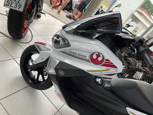 Imagem 10 de 12 de Yamaha Nmax 160 Star Wars