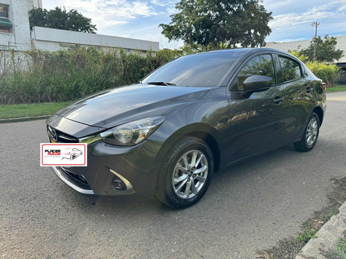 Mazda 2 1.5 Touring Sedan