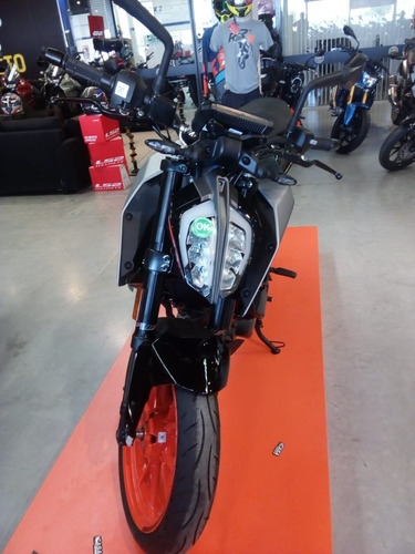 Imagen 8 de 11 de Ktm Duke 390