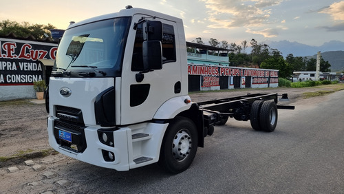 Ford Cargo Modelo 1519 No Chassi Ano 2013 Unico Dono Pene Ok