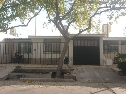 Venta Casa 6° Sección, Ciudad, Mendoza.