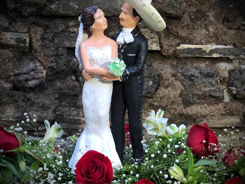 Pareja De Novios Para Centro De Mesa Hecho De Barro