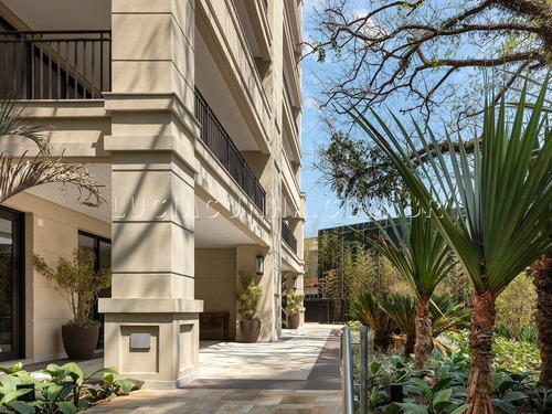 Apartamento Alto Padrão À Venda Na Vila Mariana - 267 M², 4 Suítes, Varanda, Lavabo, 5 Vagas E Depósito - 179