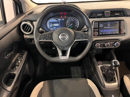 Nissan Versa 1.6 Advance Mt